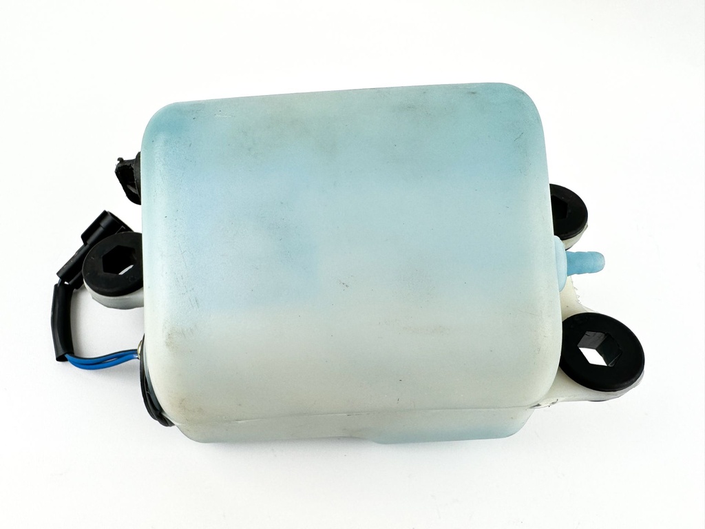 2005 Mercury 225 HP 2 Stroke Outboard Oil Tank 884525T1 OEM