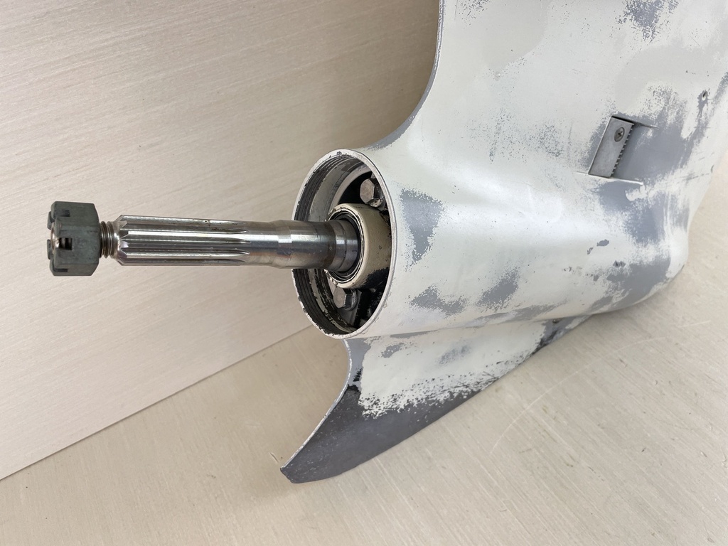 5004632 Evinrude Johnson 1995-2005 20" Lower Unit Gear Case V4 90 115 HP