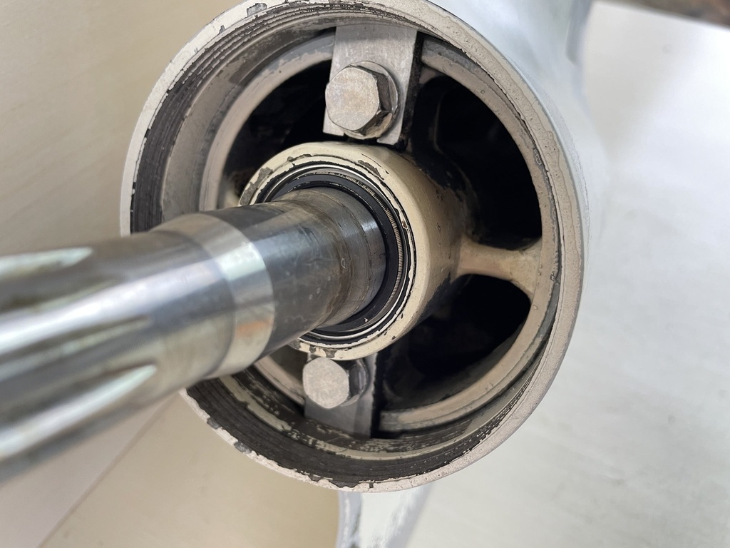 5004632 Evinrude Johnson 1995-2005 20" Lower Unit Gear Case V4 90 115 HP