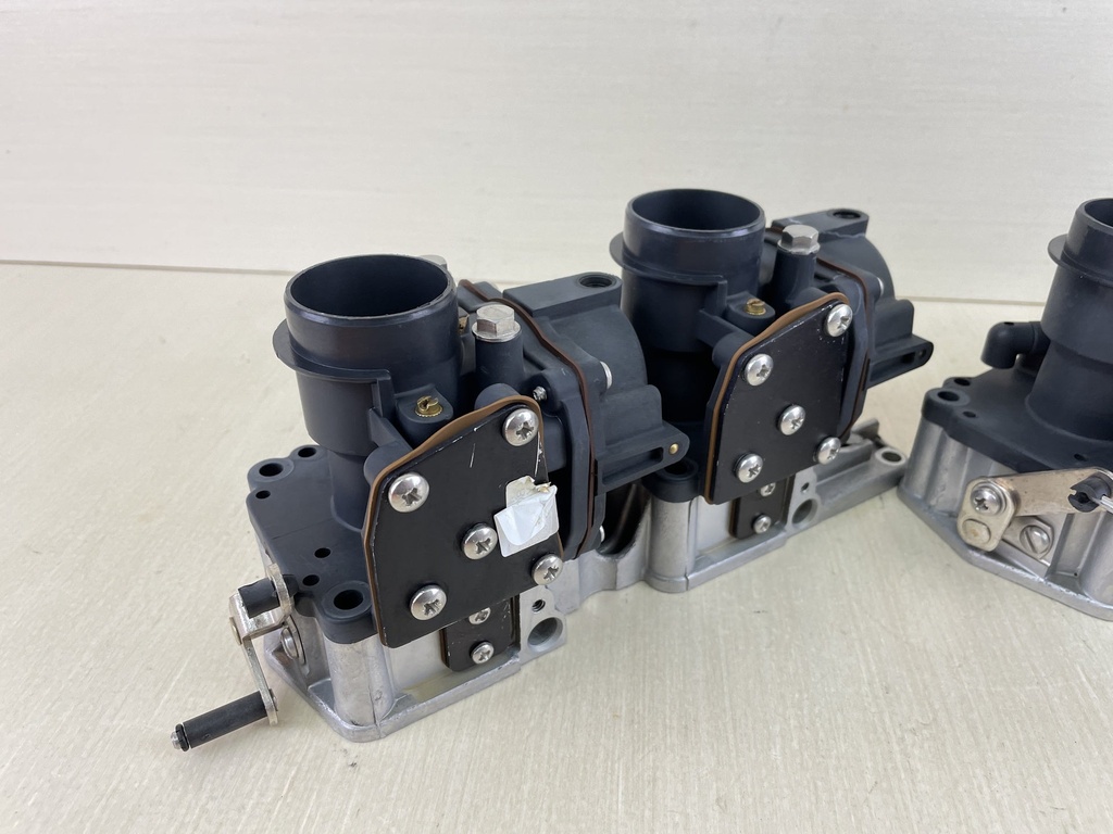0439007 0439209 Johnson Evinrude Port Starboard Carburetor Set 2000 90HP