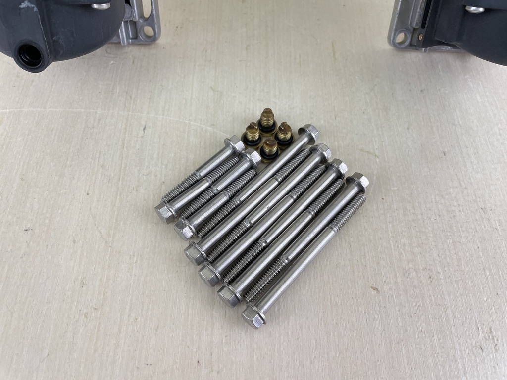 0439007 0439209 Johnson Evinrude Port Starboard Carburetor Set 2000 90HP