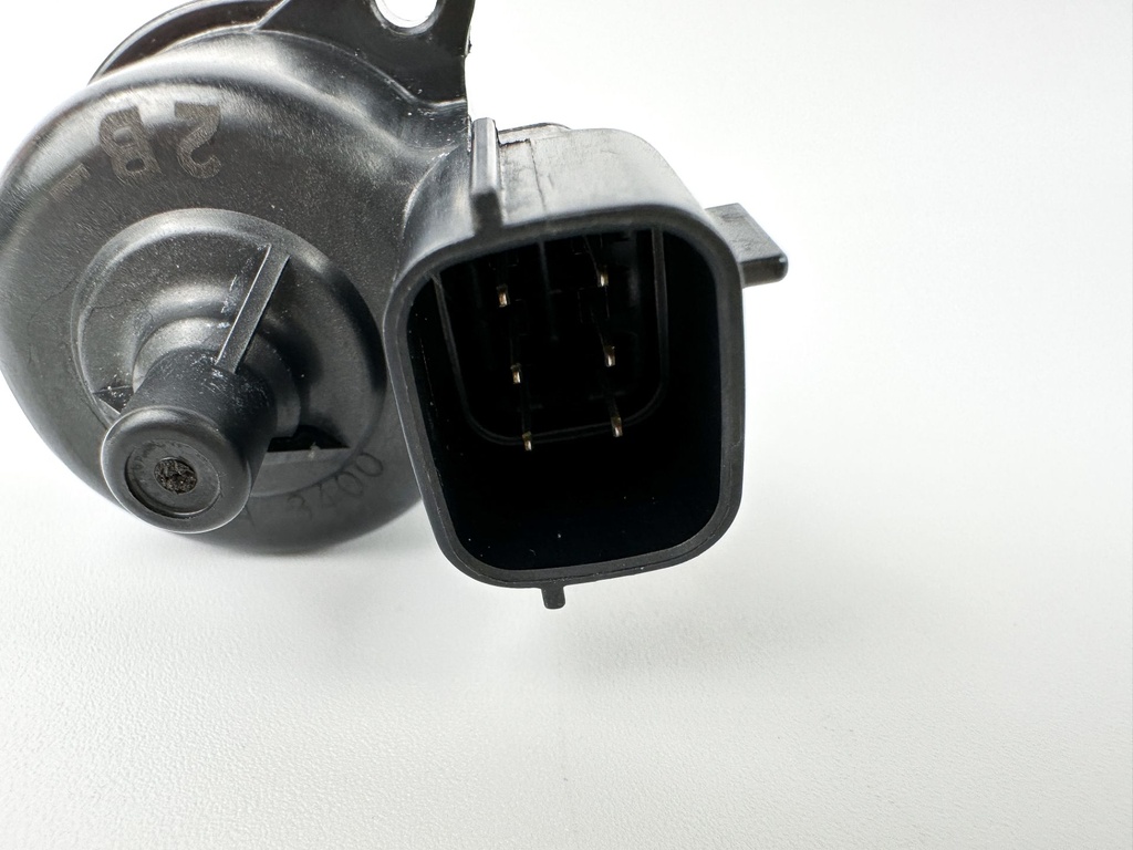 2004 Yamaha 225 HP 4 Stroke Outboard Idle Speed Control Valve ISC IAC 68V-1312A-00-00 OEM