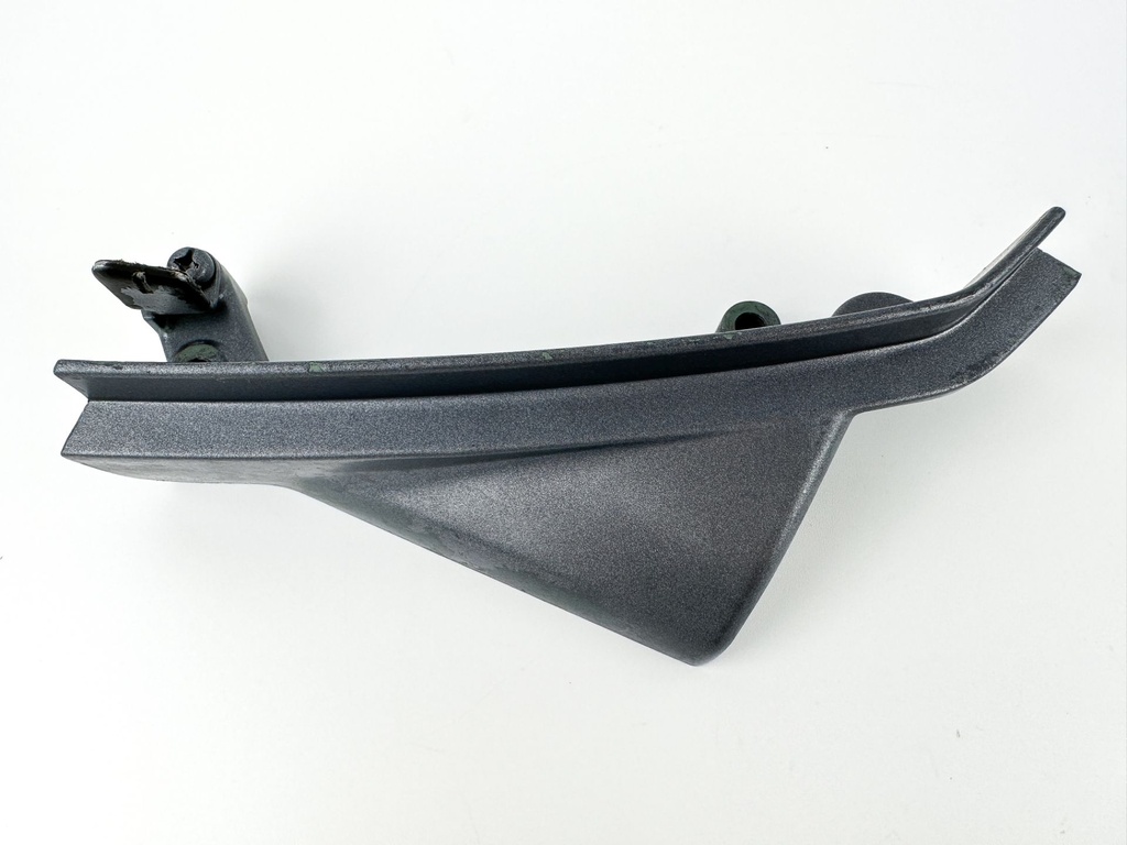 2004 Yamaha 225 HP 4 Stroke Outboard Cable Cover Plate 69J-42738-01-5B OEM