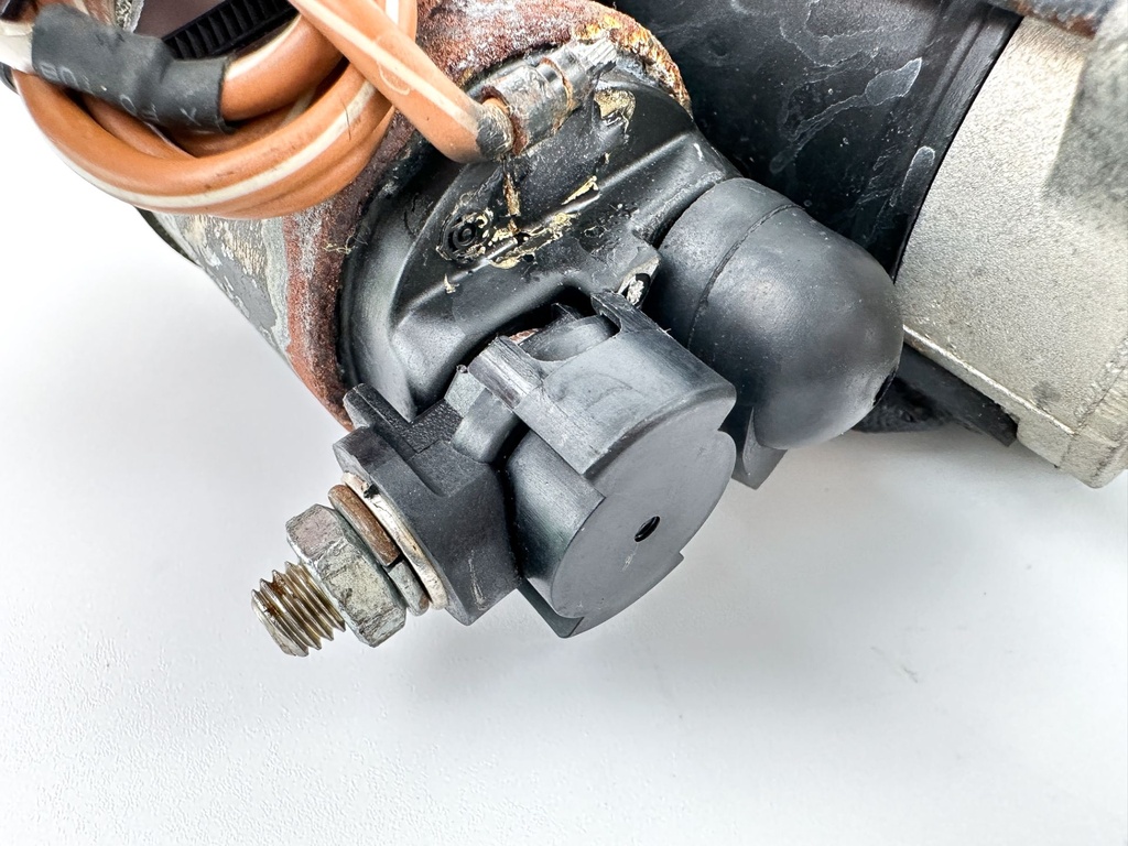 2004 Yamaha 225 HP 4 Stroke Outboard Starter Motor 69J-81800-00-00 OEM