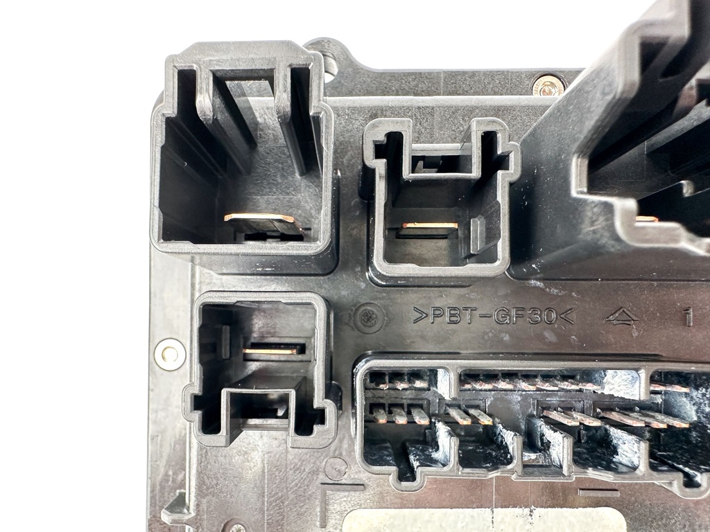 2014 Yamaha 200 HP 4 Stroke Outboard Fuse Box 6DA-82170-00-00 OEM