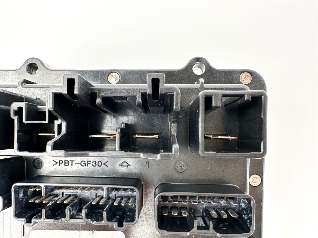 2014 Yamaha 200 HP 4 Stroke Outboard Fuse Box 6DA-82170-00-00 OEM