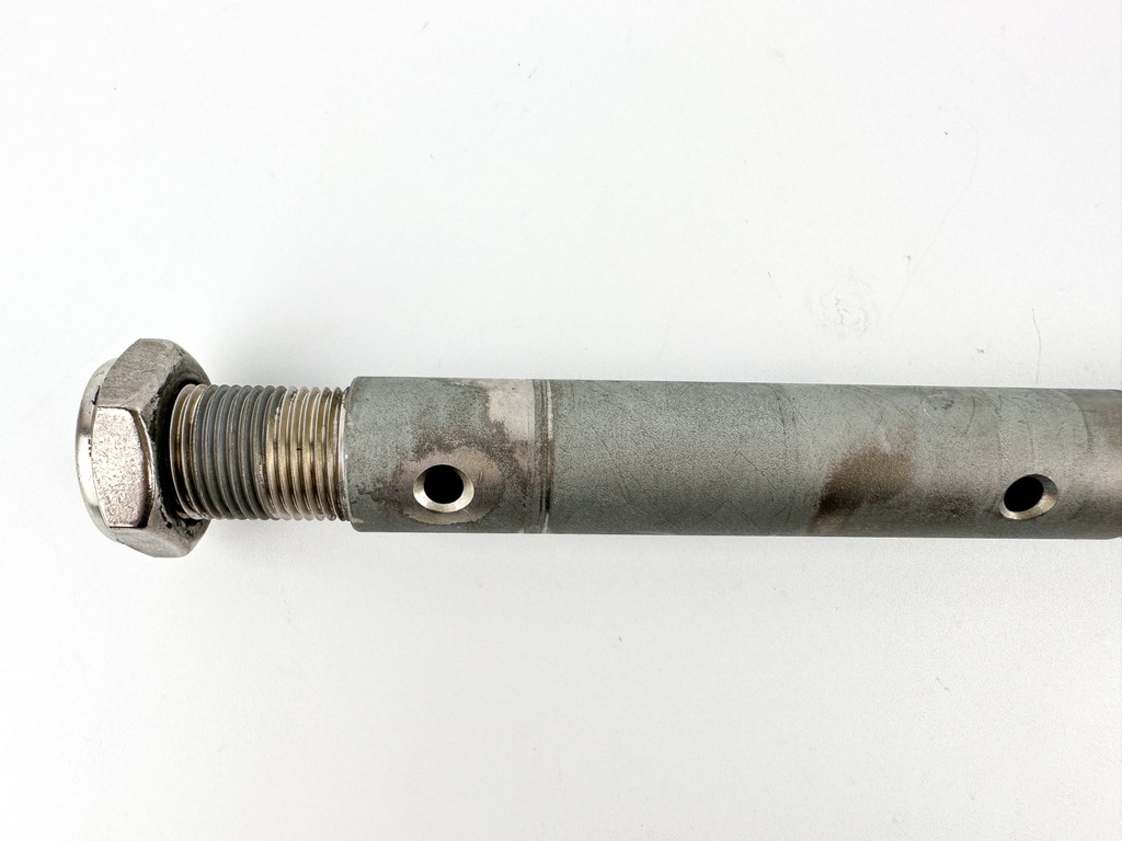 2018 Yamaha 150 HP 4 Stroke Outboard Clamp Bracket Bolt Tilt Tube 64E-43131-30-00 OEM