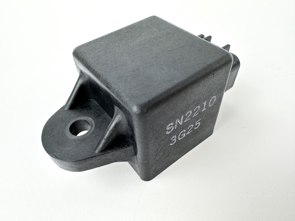2004 Yamaha 225 HP 4 Stroke Outboard Relay Assembly 68V-81950-00-00 OEM