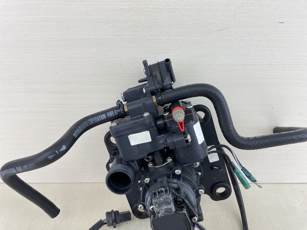 5007420 Evinrude Johnson Fuel Pump W/ Primer & Bracket 90 115 HP 1995-2001