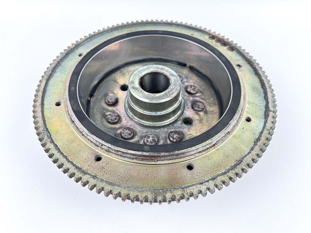 2004 Yamaha 225 HP 4 Stroke Outboard Flywheel Rotor 69J-81450-10-00 OEM