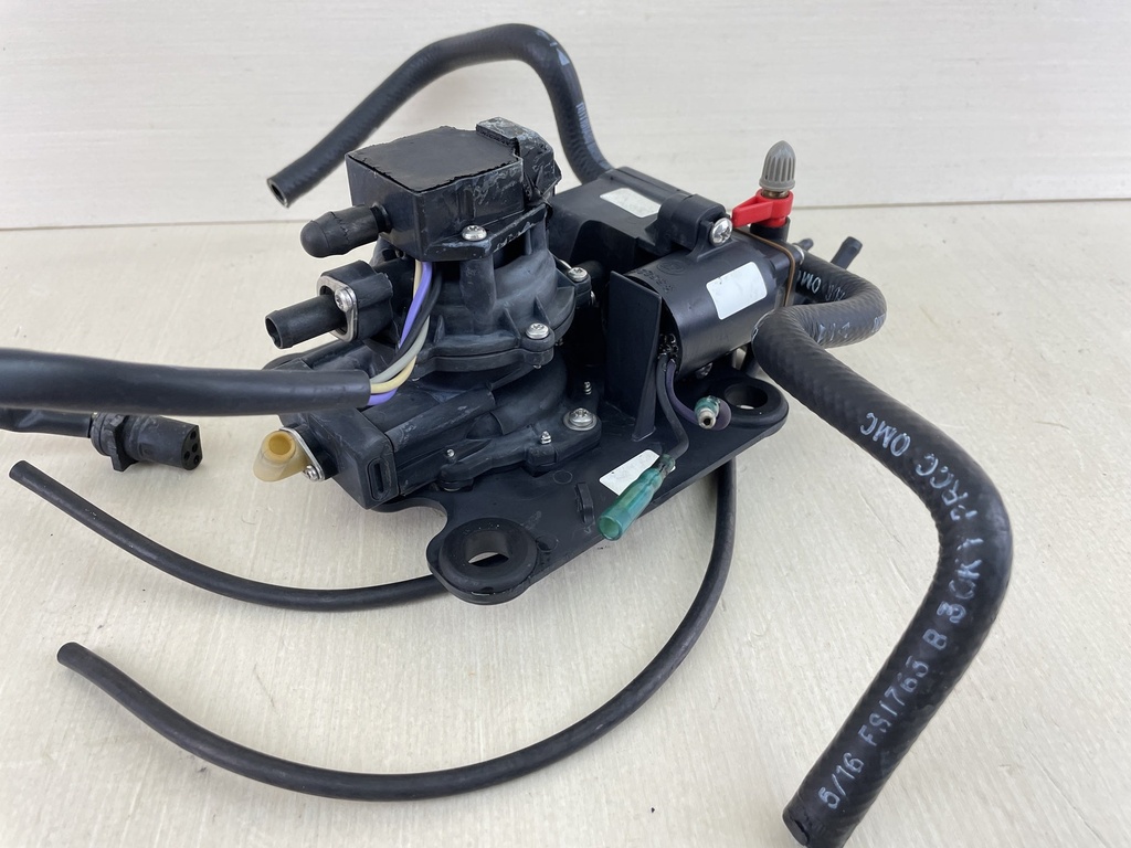 5007420 Evinrude Johnson Fuel Pump W/ Primer & Bracket 90 115 HP 1995-2001