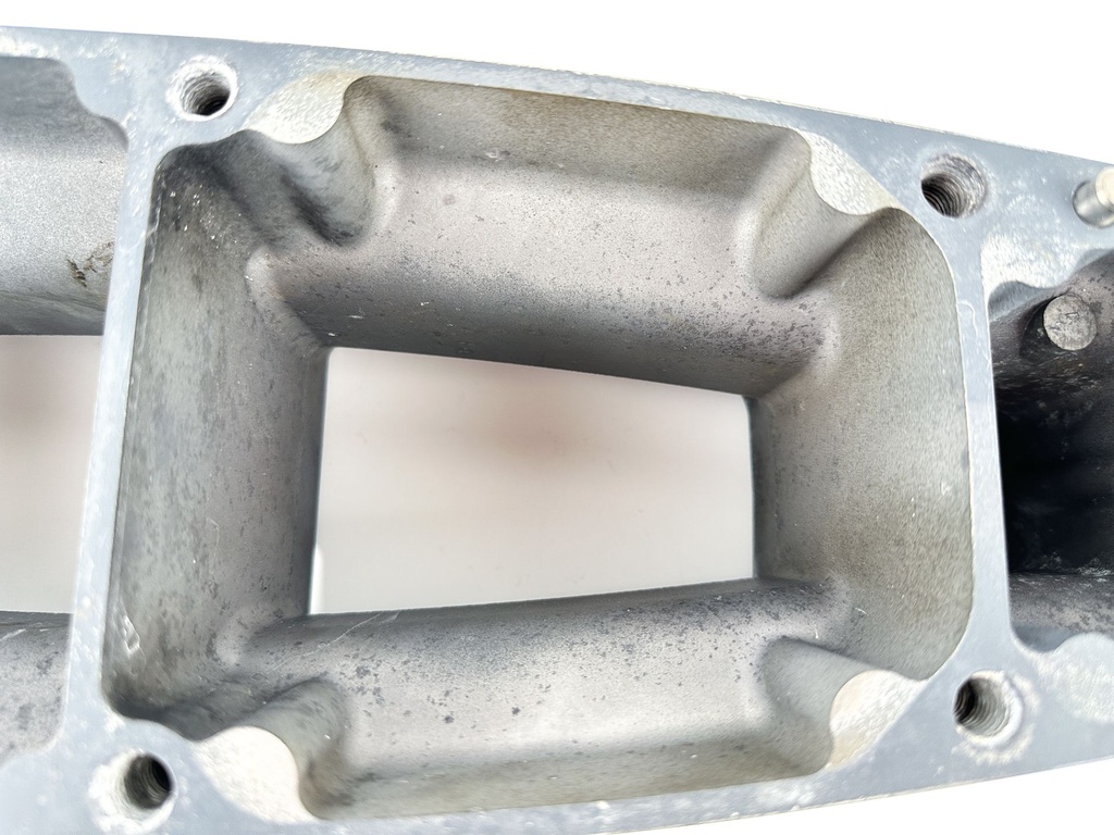 2018 Yamaha 150 HP 4 Stroke Outboard Midsection 5" Extension / Spacer 63P-45211-00-8D OEM