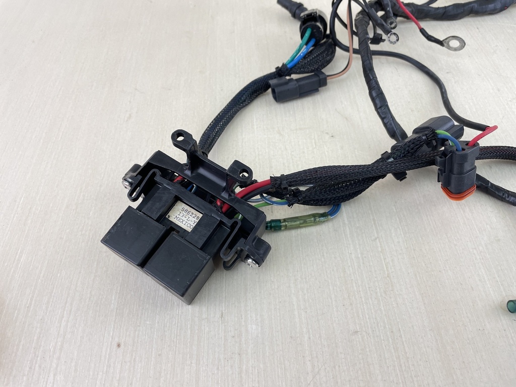 0584762 Evinrude Johnson 2000 2 Stroke Outboard Engine Harness 90HP 