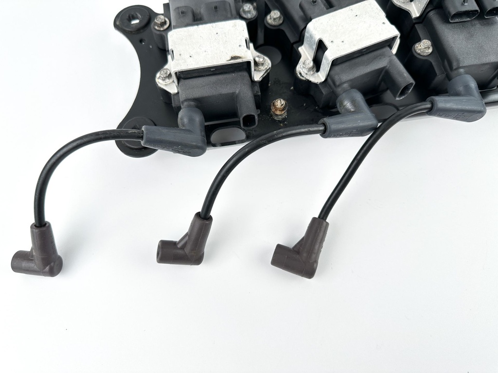 2005 Mercury 225 HP 2 Stroke Outboard Ignition Coil Set W/ Plate 856991A1 Tested