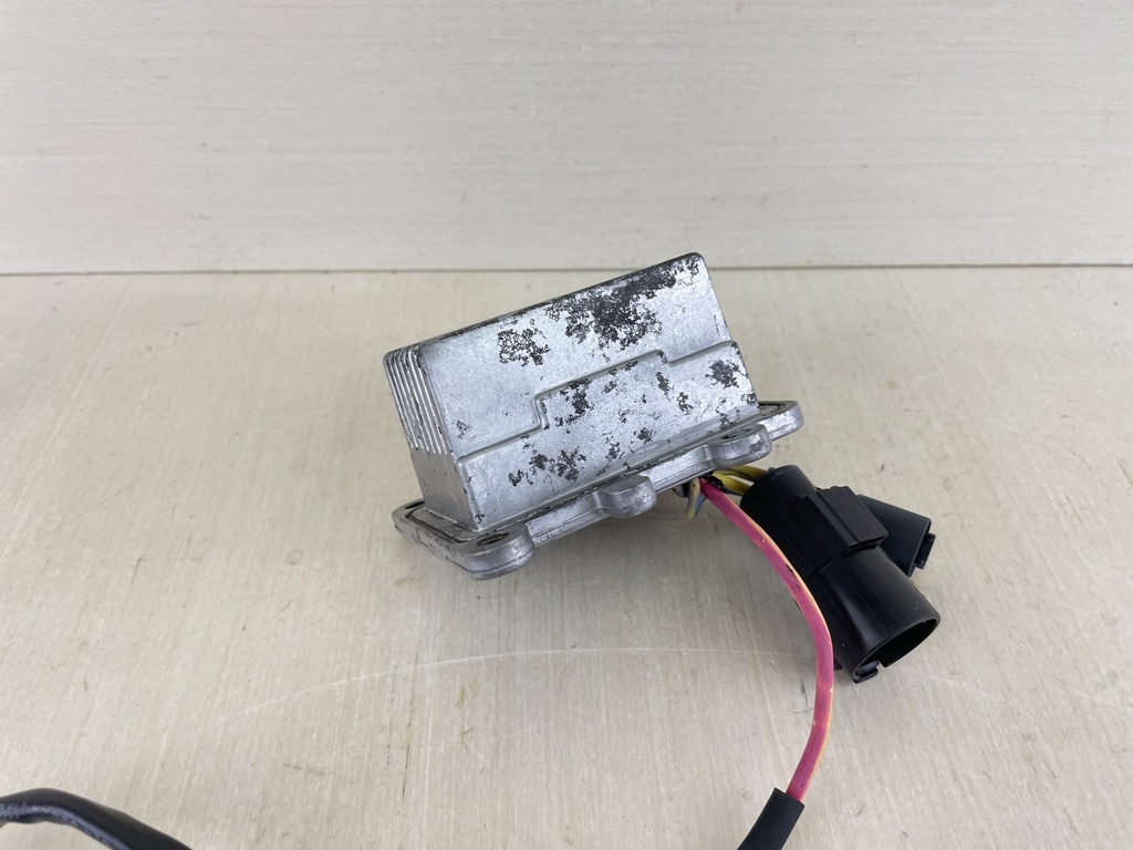 0586075 Johnson Evinrude Rectifier Regulator 1996-01 80 90 100 105 HP