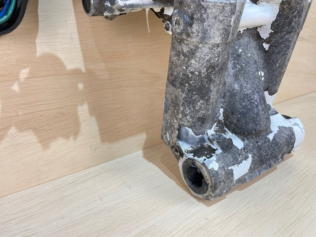 Evinrude Etec Johnson Ficht Power Trim Tilt Unit Assembly - Used Condition