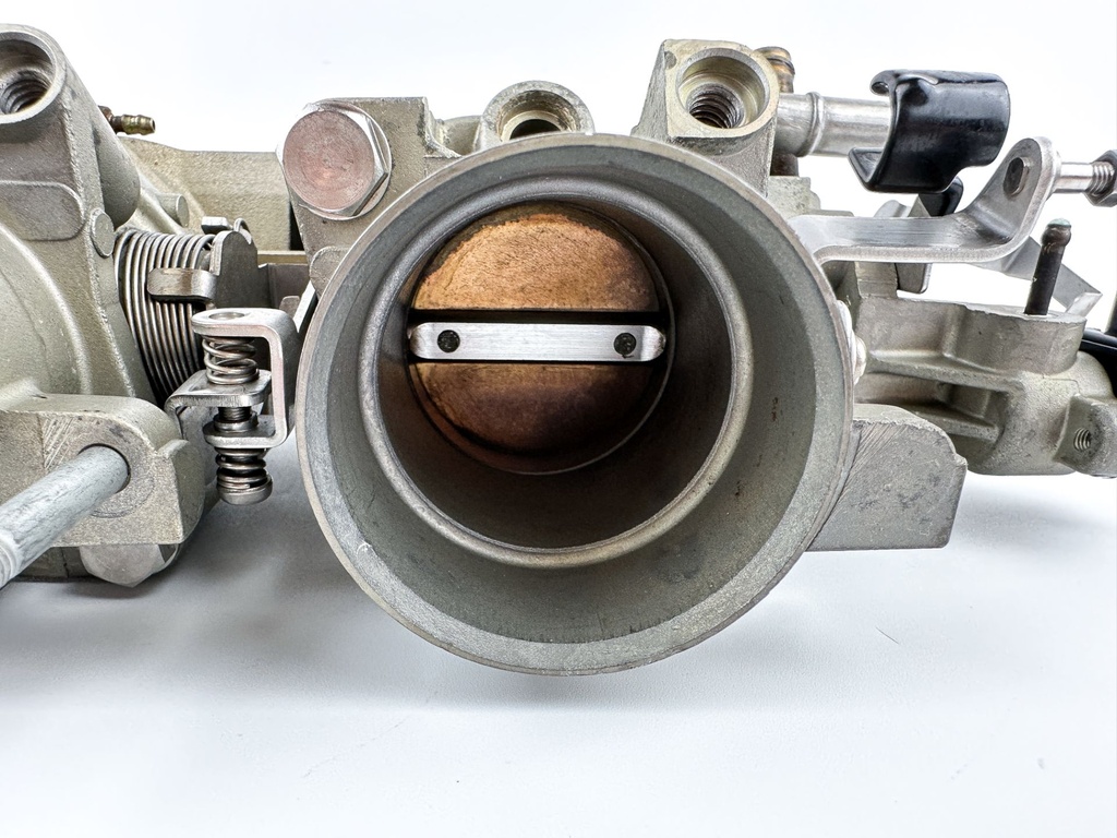 2004 Yamaha 225 HP 4 Stroke Outboard Throttle Body Assembly Set 69J-13750-00-00 OEM