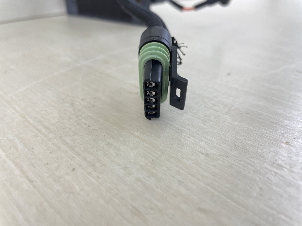 0586292 Johnson Evinrude V4 Power Pack Assembly 90 100 105 115 0765386