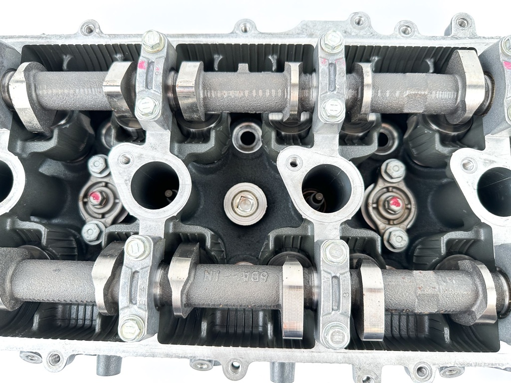 2014 Yamaha 200 HP 4 Stroke Outboard Cylinder Head 6DA-W009A-00-9S OEM