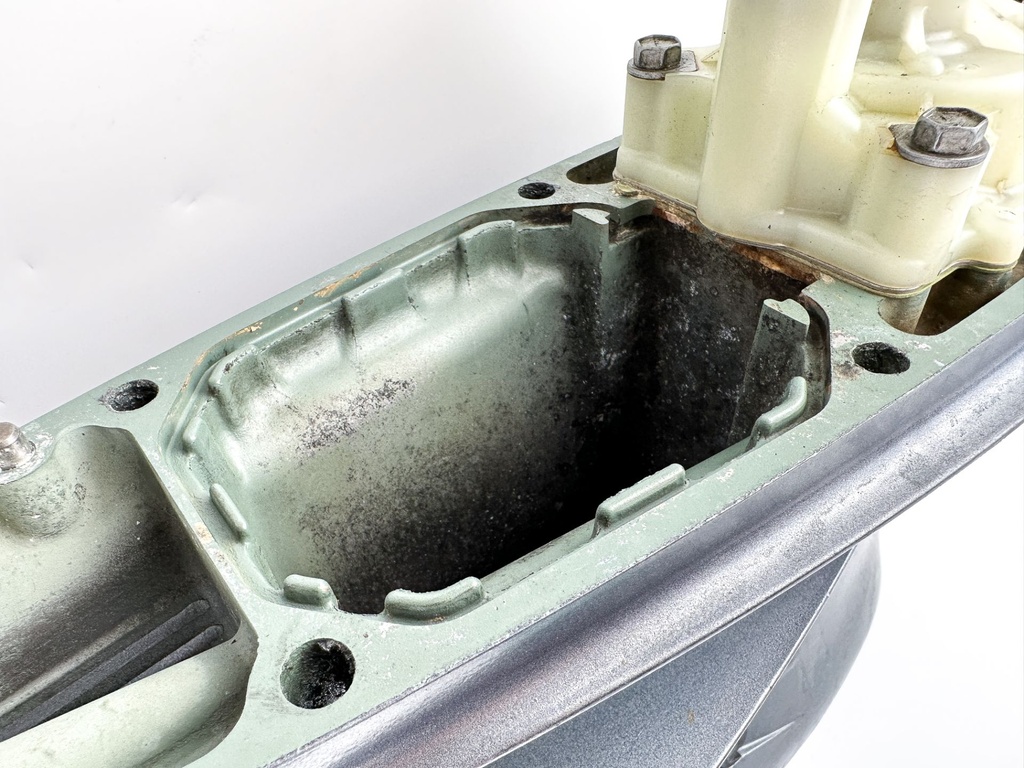 Yamaha 200 225 HP 4 Stroke Outboard 25" XL Lower Unit Gear Case RH 2002-2015