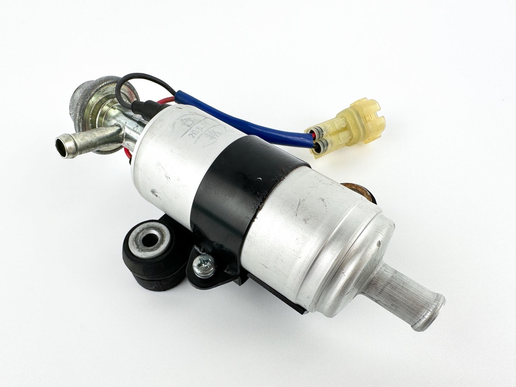 2004 Suzuki 200 HP 4 Stroke Outboard Low Pressure Fuel Pump 15100-94900 OEM
