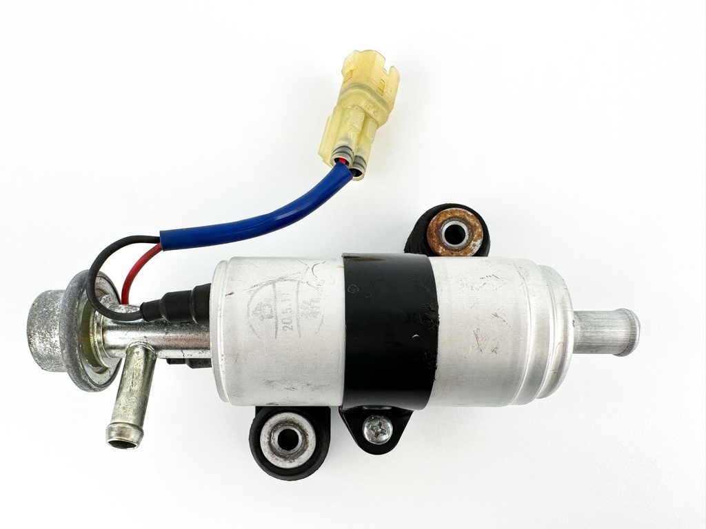 2004 Suzuki 200 HP 4 Stroke Outboard Low Pressure Fuel Pump 15100-94900 OEM