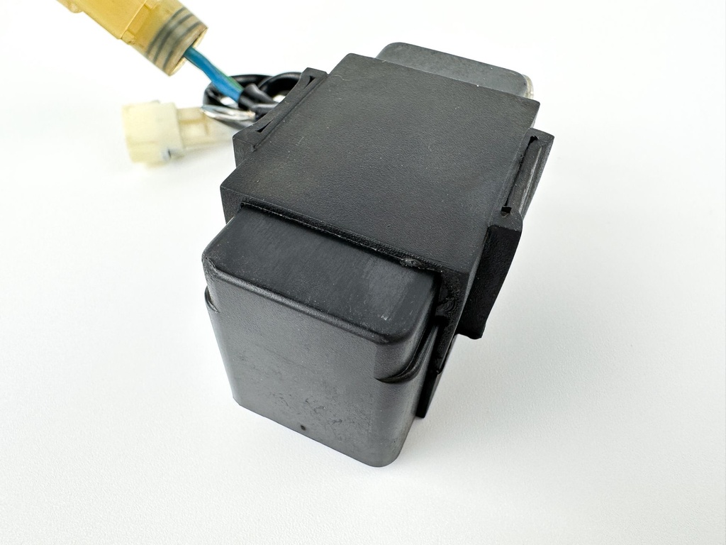 2004 Suzuki 200 HP 4 Stroke Outboard Trim Tilt Relay 38410-93J12 OEM