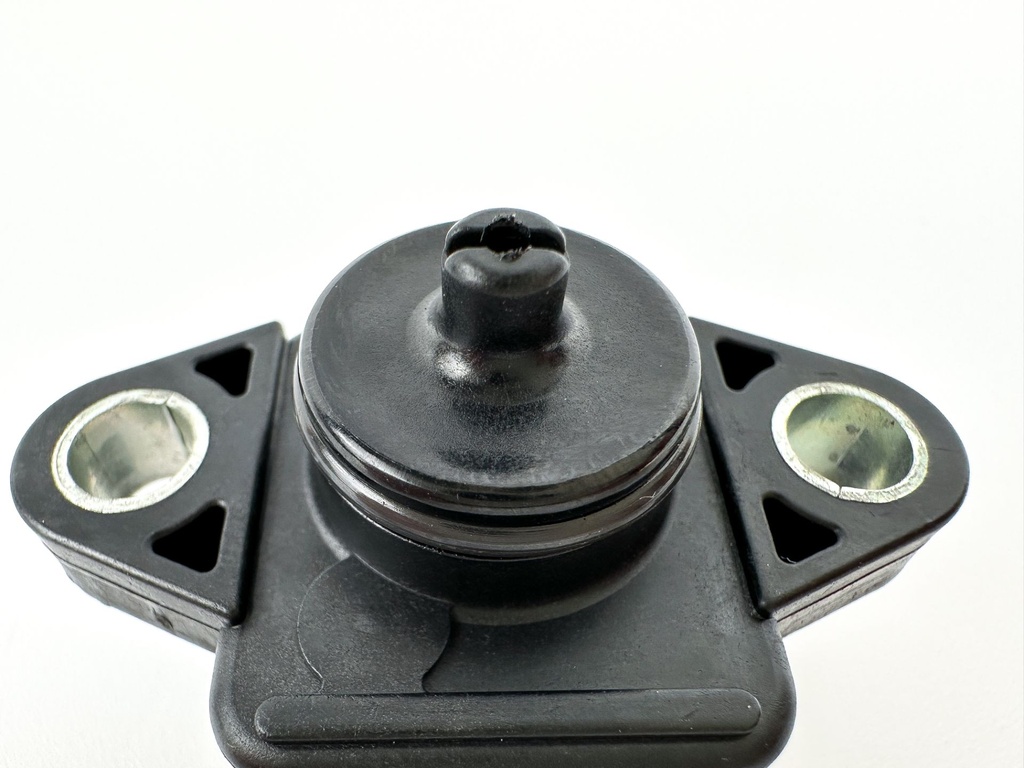2006 Suzuki 225 HP 4 Stroke Outboard MAP Pressure Sensor 18590-68H00 OEM