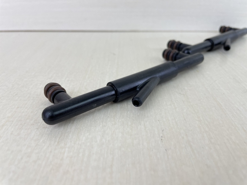 2000 Johnson Evinrude 90HP 2 Stroke Outboard Balance Tube Pair 2 0434522