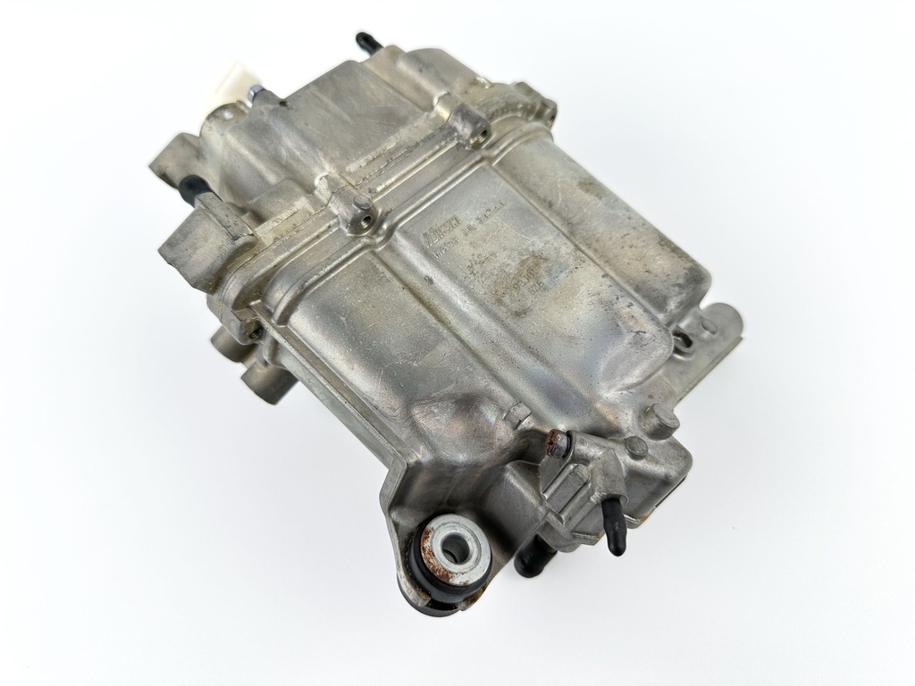 2006 Suzuki 225 HP 4 Stroke Outboard Vapor Separator Tank VST 15600-93J02 OEM
