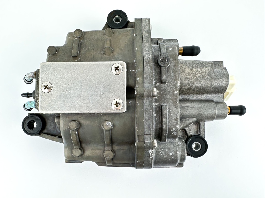 2013 Suzuki 140 HP 4 Stroke Outboard Vapor Separator Tank VST 15600-92J50 OEM