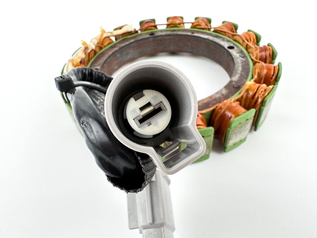 2011 Suzuki 140 HP 4 Stroke Outboard Stator Charging Coil 32120-90J21 OEM