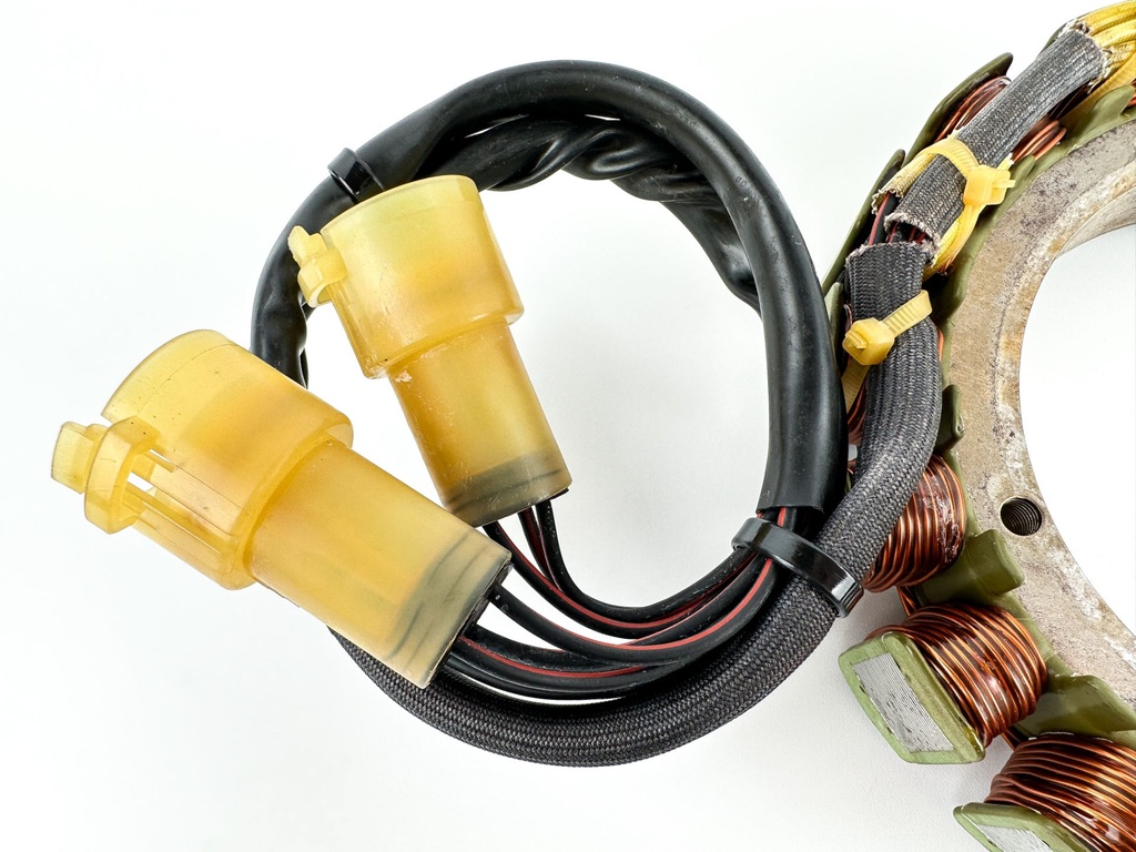 2006 Suzuki 225 HP 4 Stroke Outboard Stator Charging Coil 32120-93J10 OEM
