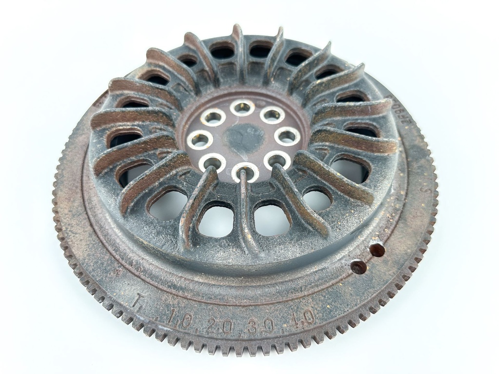 2006 Suzuki 225 HP 4 Stroke Outboard Flywheel 32102-93J20 OEM