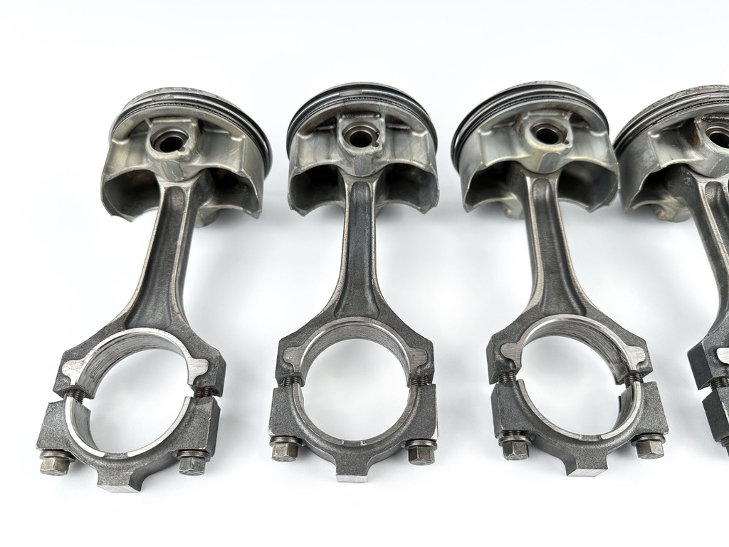 2003 Yamaha 225 HP 4 Stroke Outboard Piston & Connecting Rod Set 69J-11631-00-B0 OEM