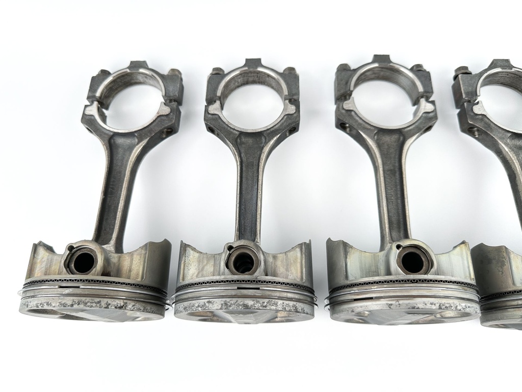 2003 Yamaha 225 HP 4 Stroke Outboard Piston & Connecting Rod Set 69J-11631-00-B0 OEM