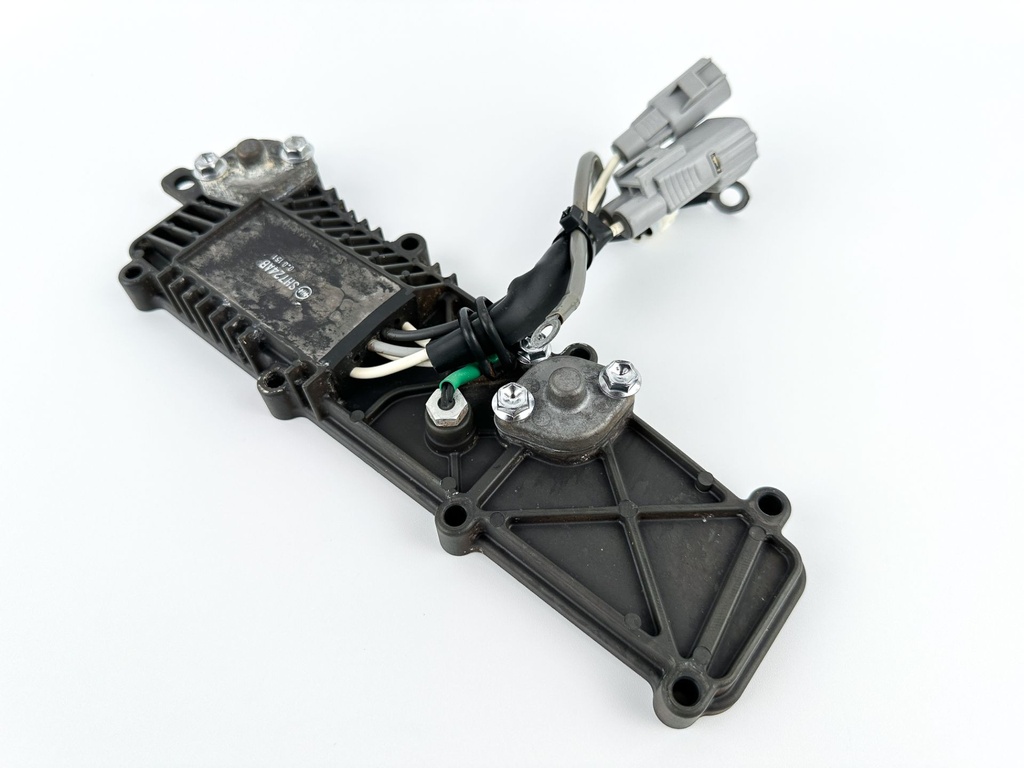 2011 Suzuki 140 HP 4 Stroke Outboard Rectifier & Regulator 32800-90J30 OEM