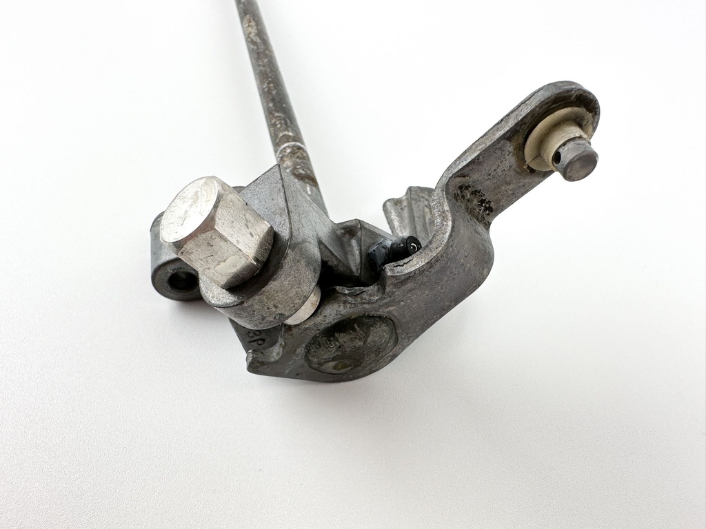 2015 Yamaha 150 HP 4 Stroke Outboard Shift Shaft 6DA-44120-11-00 OEM