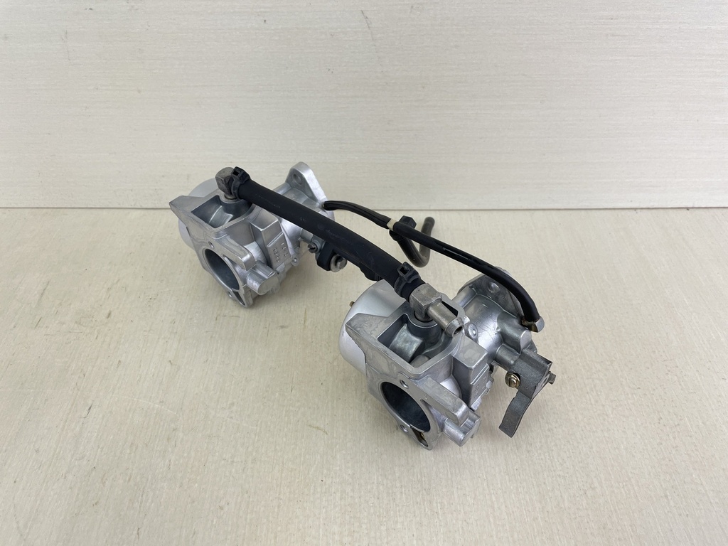 830281A3 830281A4 Mercury 1989-97 Upper & Lower Carburetor Set 40 HP 