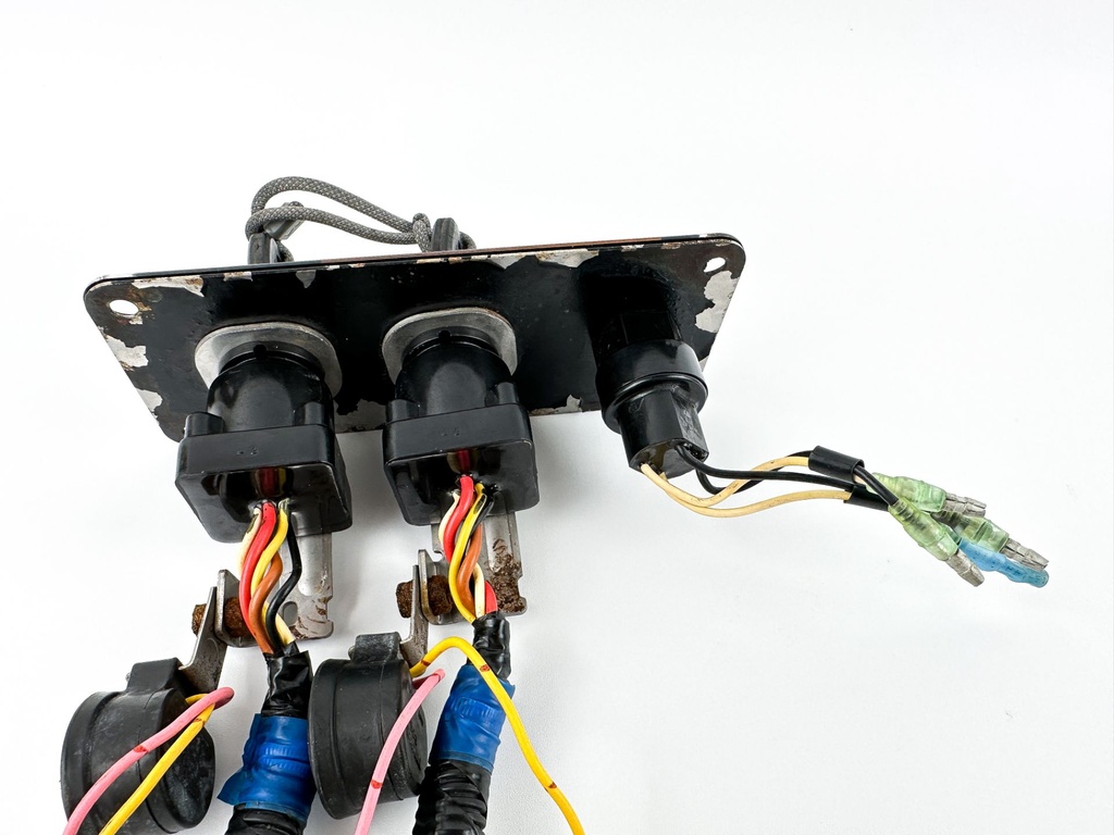 Yamaha Outboard Dual Engine Key Switch W/ key 6Y8-82570-04-00