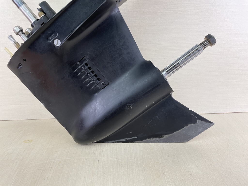 9539A5 Mercury 1977-97 20" Long Lower Unit Gear Case 35 40 50 HP