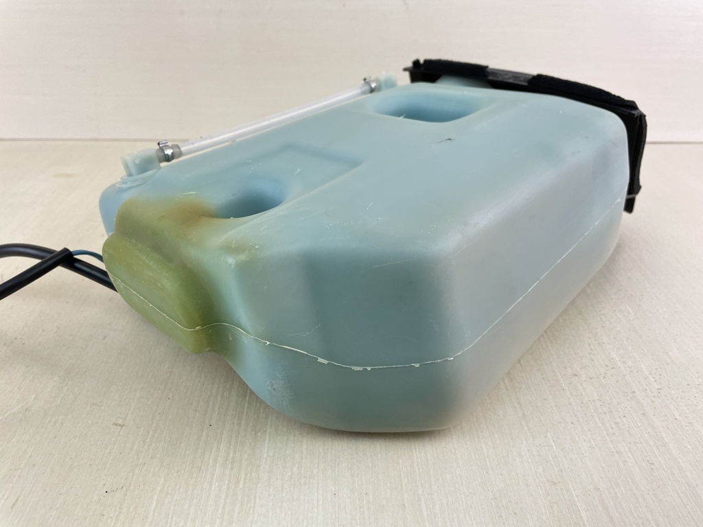 812778A1 Mercury 1989-1997 2 Stroke Oil Tank Reservoir 40HP