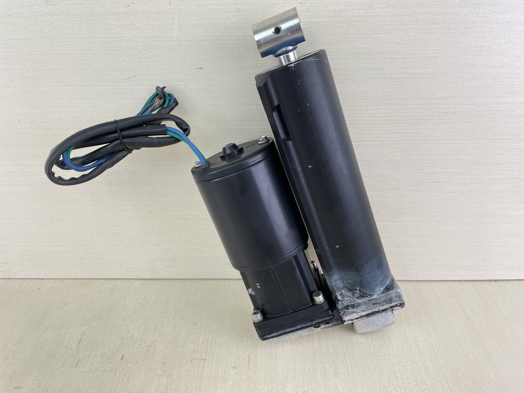 830150T2 Mercury 40 50 60 HP 2 Stroke Outboard Power Trim Tilt Unit Assembly 822870A1