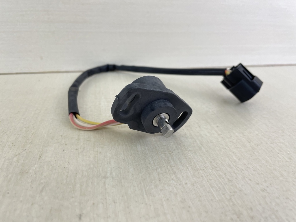 2003 Yamaha 80HP 4 Stroke Outboard Throttle Position Sensor 6X2-85885-10-00