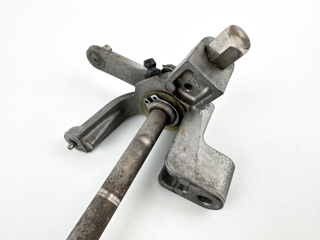 2007 Yamaha 150 HP 4 Stroke Outboard Shift Shaft 63P-44120-00-00 OEM
