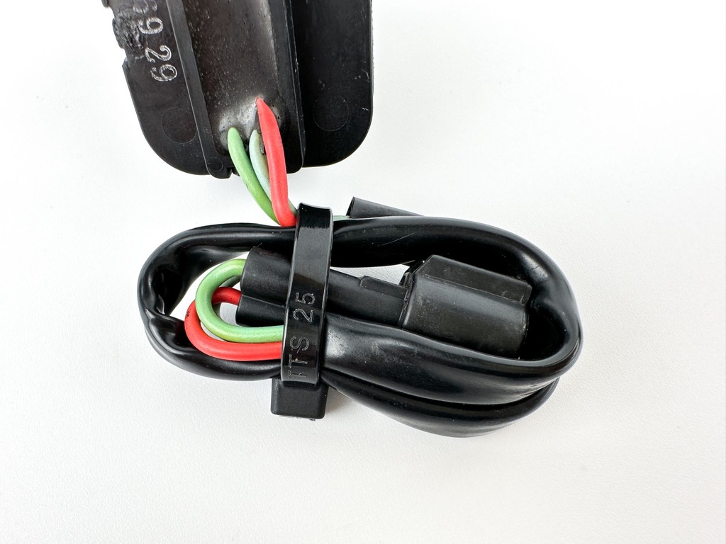 2007 Yamaha 150 HP 4 Stroke Outboard Trim Switch 69J-82563-00-00 OEM