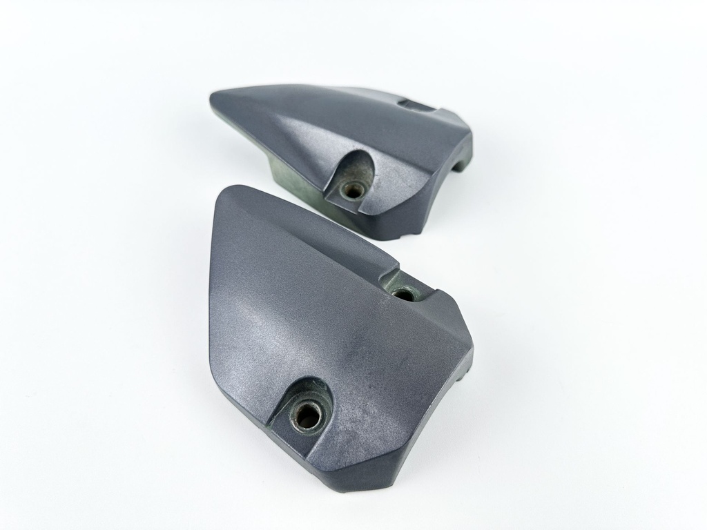 2007 Yamaha 150 HP 4 Stroke Outboard Lower Mount Covers Set 63P-44556-00-8D OEM