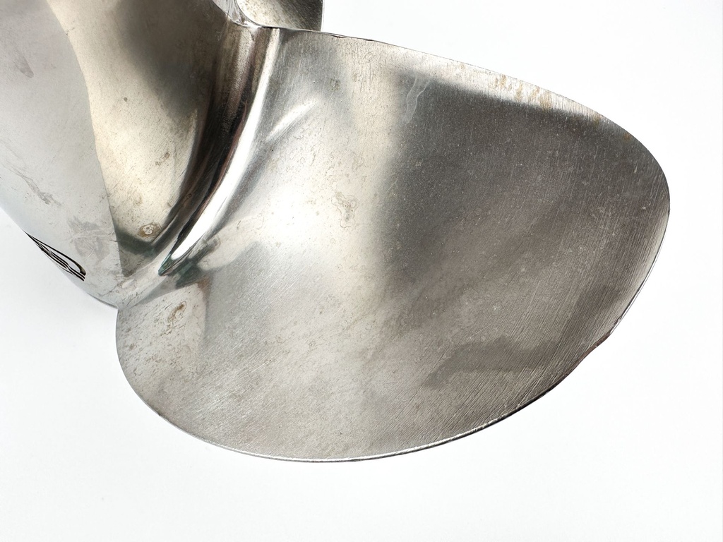 Mercury Outboard Enertia Eco 3 Blade Propeller 16" x 17P Right Hand