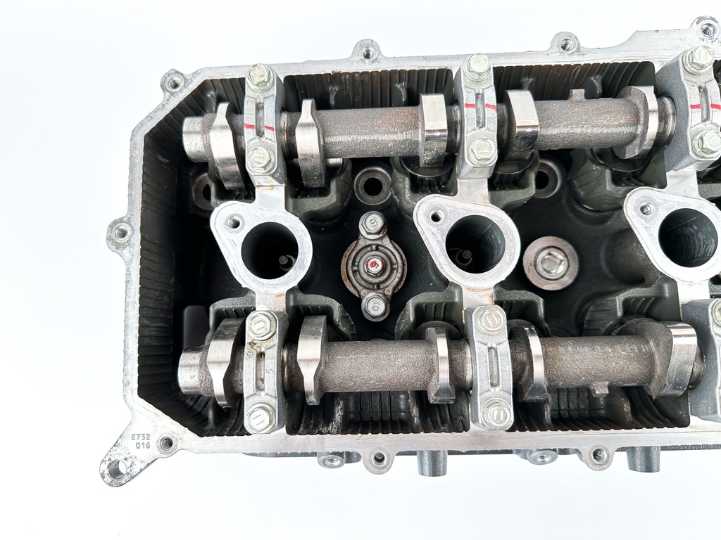 2017 Yamaha 200 HP 4 Stroke Outboard Cylinder Head 6DA-W009A-00-9S OEM