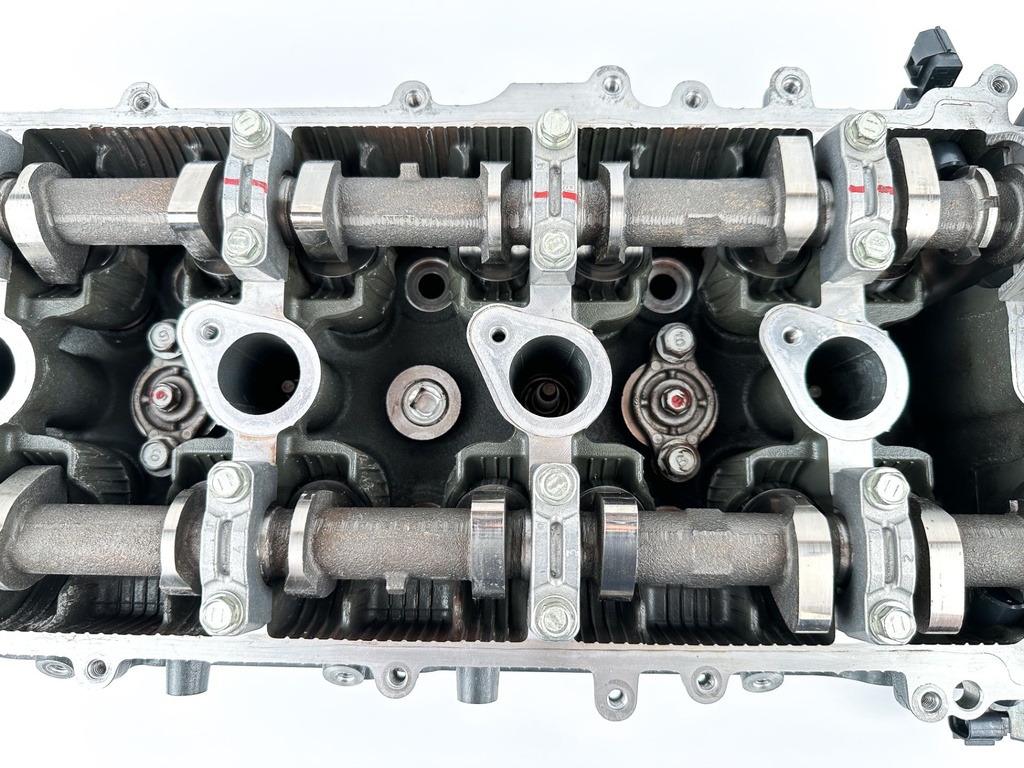 2017 Yamaha 200 HP 4 Stroke Outboard Cylinder Head 6DA-W009A-00-9S OEM